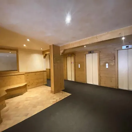 Roche Blanche - Location: Pour 5 Personnes Dans Le Centre Mae-9034 *