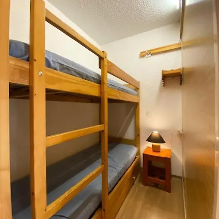 Roche Blanche - Location: Pour 5 Personnes Dans Le Centre Mae-9034 *
